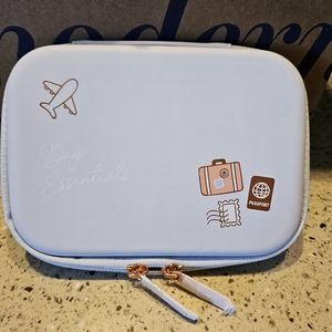 Monat Travel Case